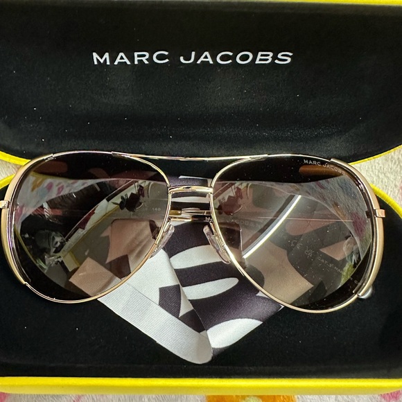 Marc Jacobs Gold Frame Aviator Sunglasses